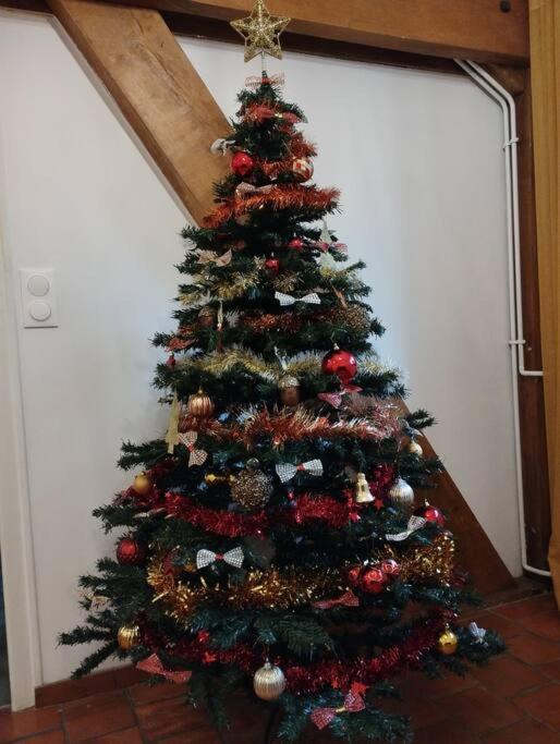 Appartement Dans Village Calme A 5 Min Des Lacs Mathaux Luaran gambar