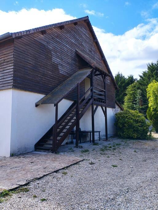 Appartement Dans Village Calme A 5 Min Des Lacs Mathaux Luaran gambar